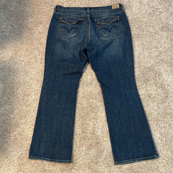 Levi’s Boot Cut 515 Jeans - Picture 2 of 6